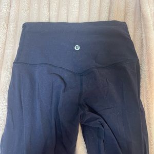 Lululemon leggings like new kept in smoke and pet free environment
